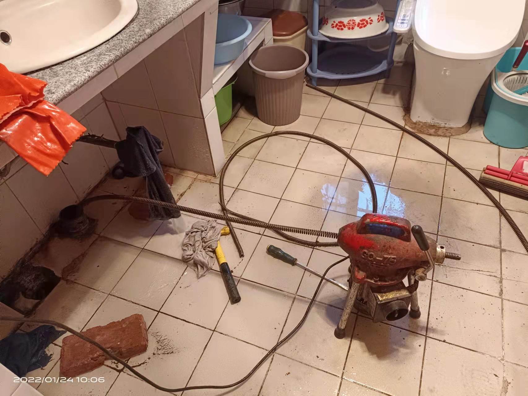 港口疏通厨房下水道，地漏疏通