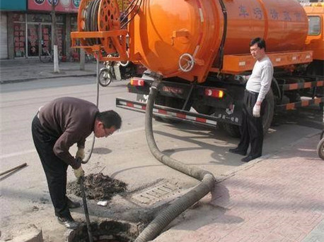 港口清掏化粪池，健康生活从这里开始